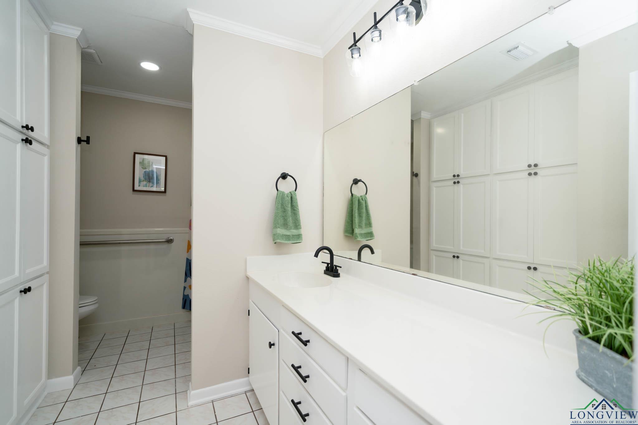 3697 N White Oak Rd, Gladewater, Texas image 19