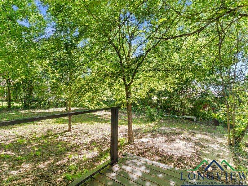 106 Wt & P, Big Sandy, Texas image 17