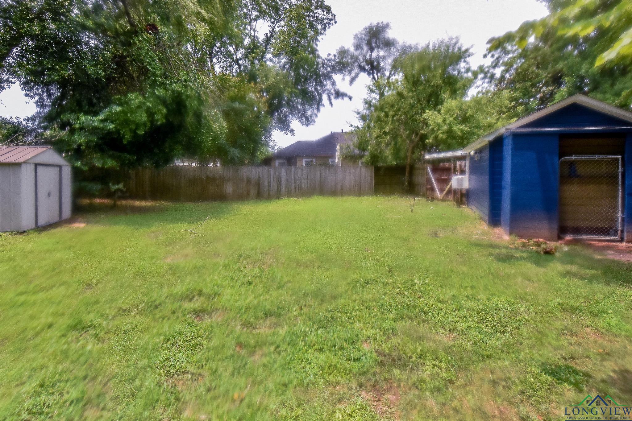 408 Woodlawn St, Henderson, Texas image 34