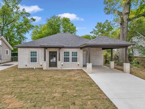 Homes For Sale - 508 Oakdale Ave<br/> Gregg County, Longview, TX 75602