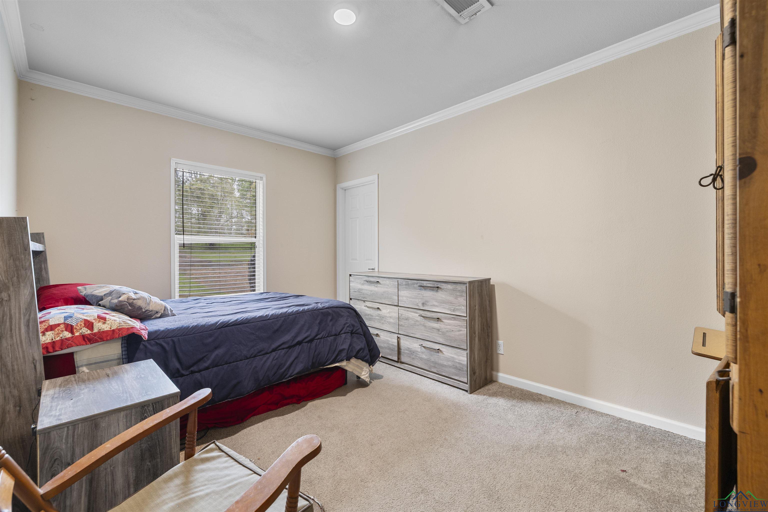 420 E Sexton St, Overton, Texas image 20