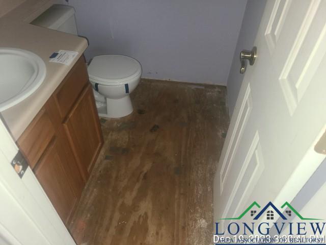 Avinger, Texas 75630, United States, 3 Bedrooms Bedrooms, ,3 BathroomsBathrooms,Residential,Pending,67696