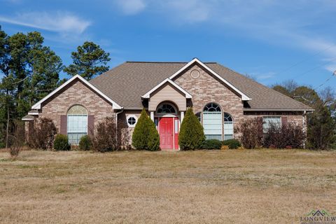 A home in Gladewater