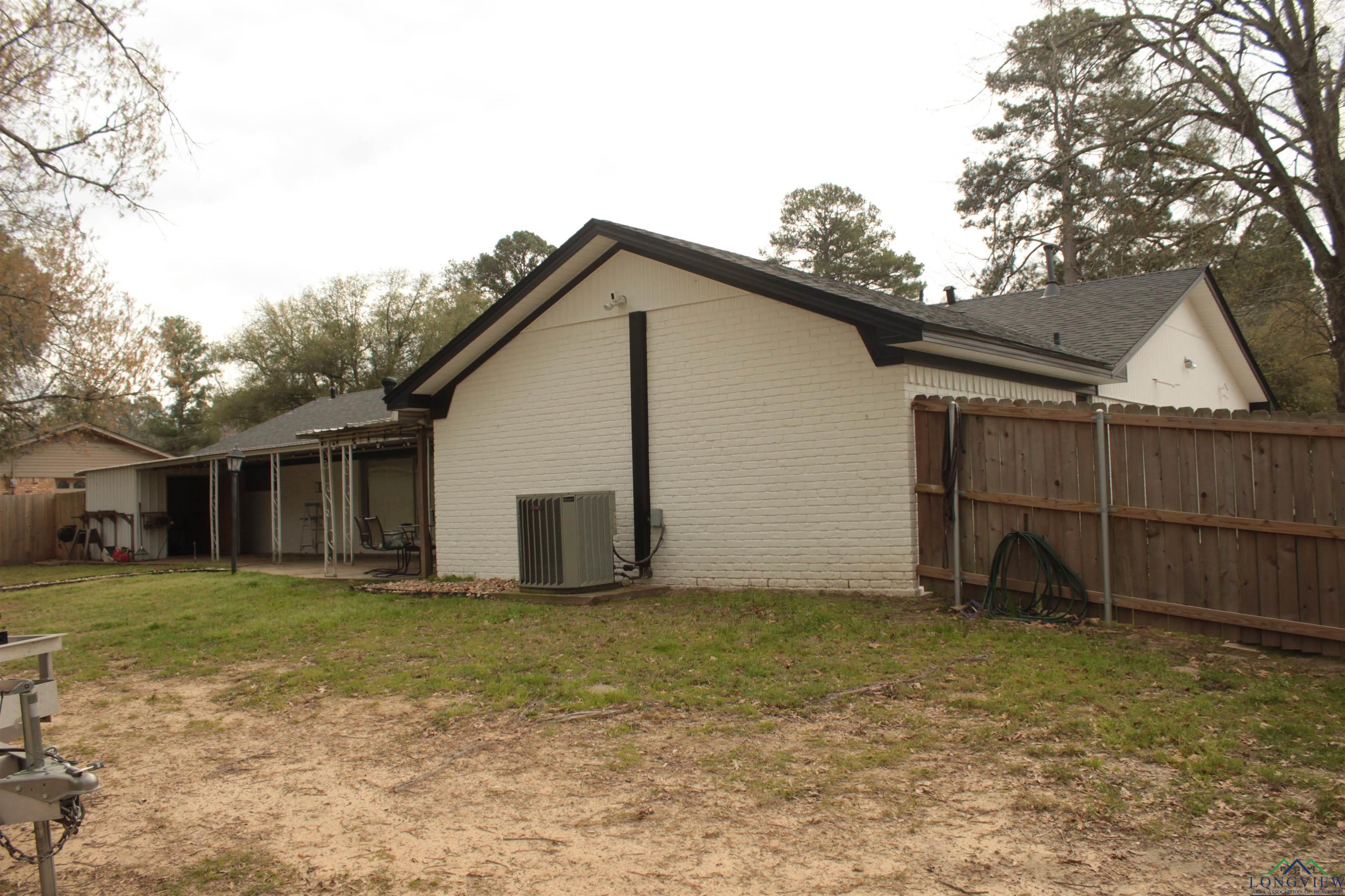 3001 E Travis St, Marshall, Texas image 4