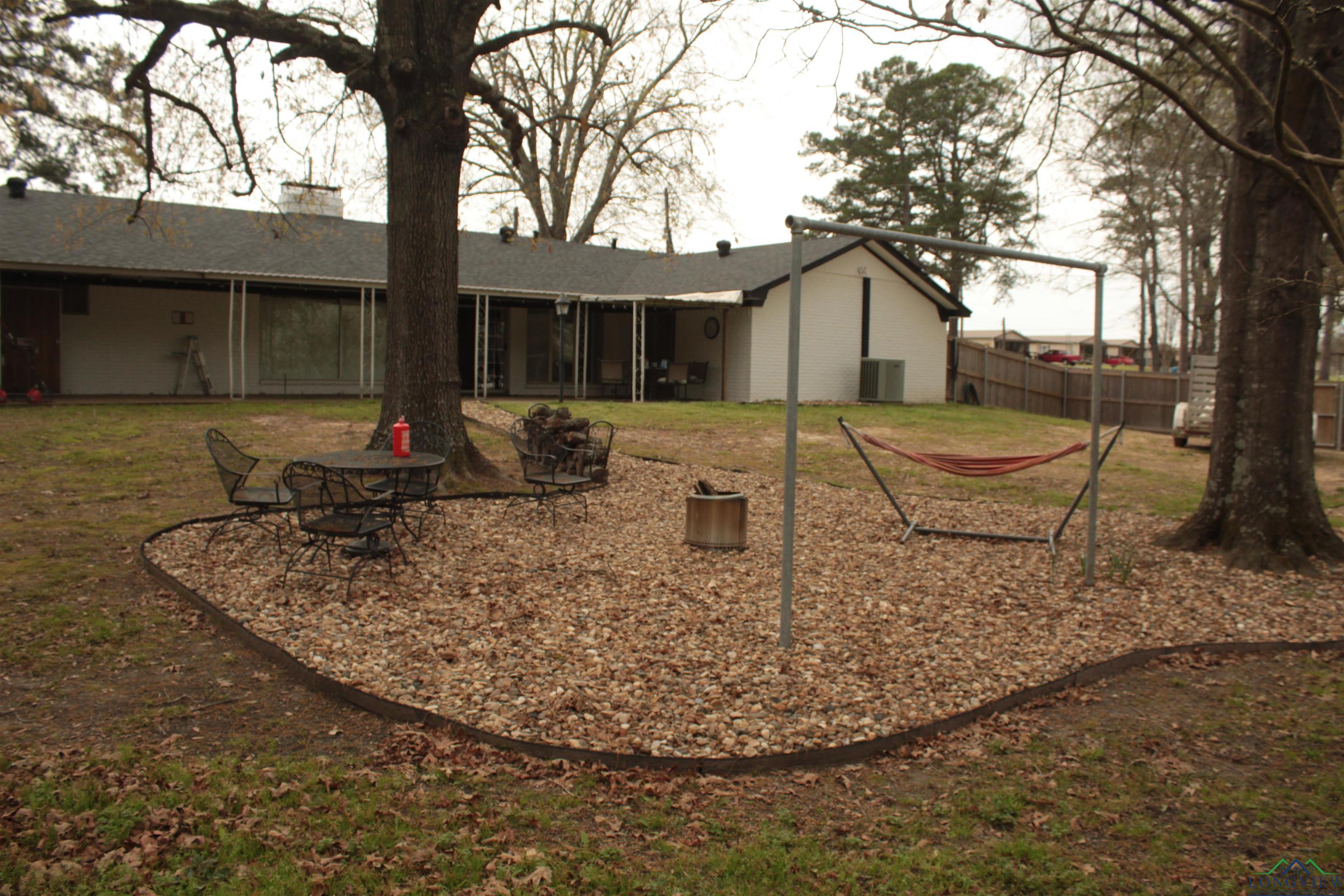 3001 E Travis St, Marshall, Texas image 7