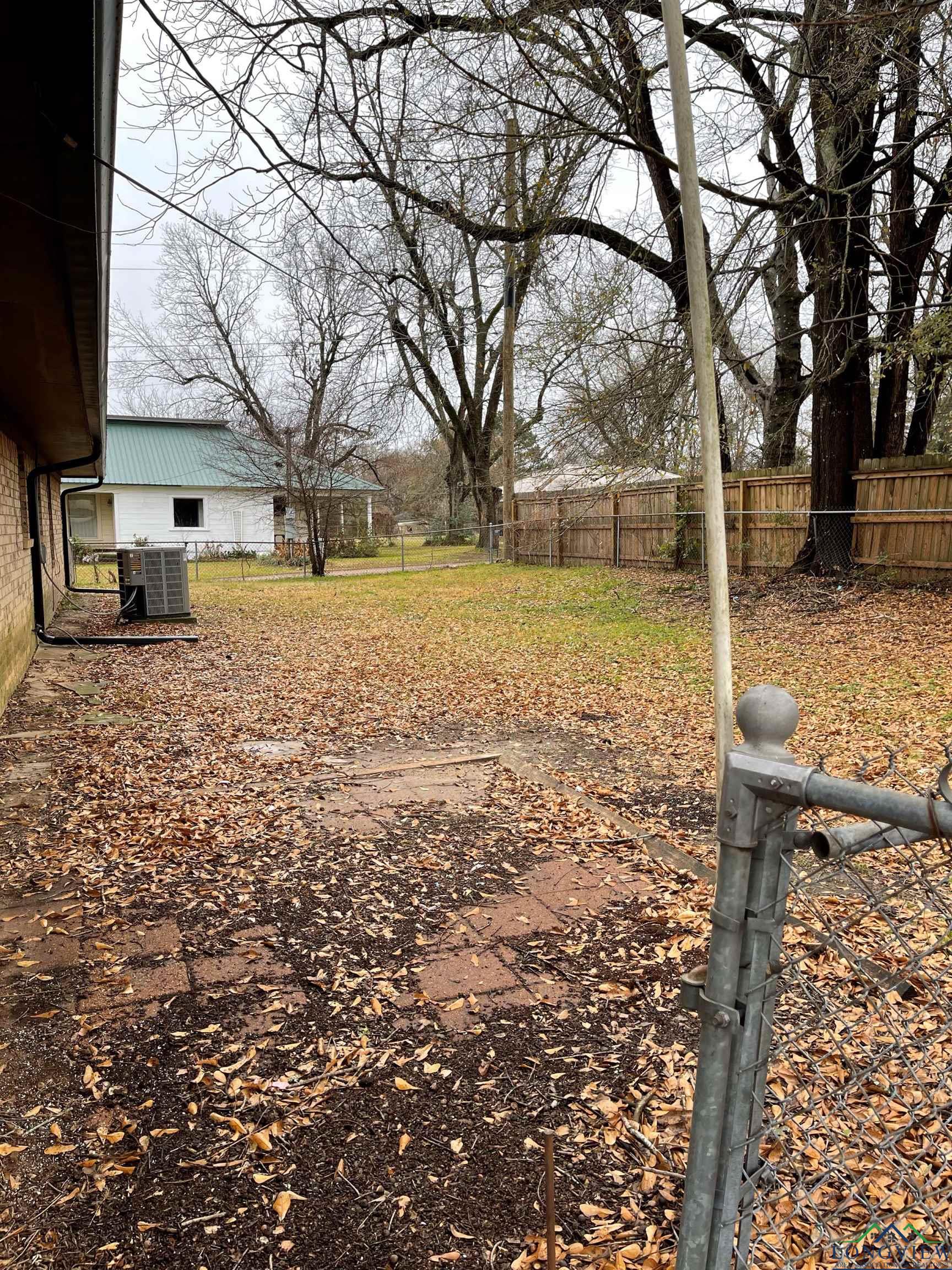 302 S Oak St, Linden, Texas image 6
