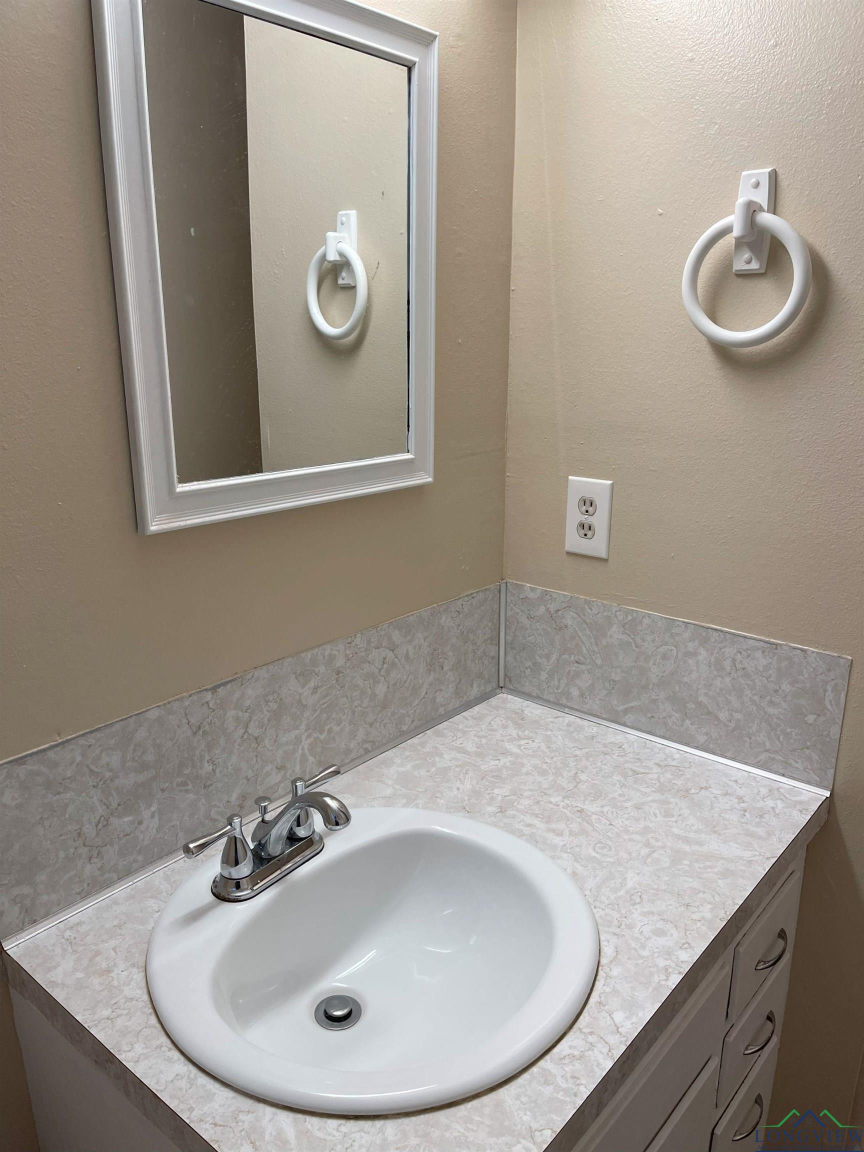 302 S Oak St, Linden, Texas image 10