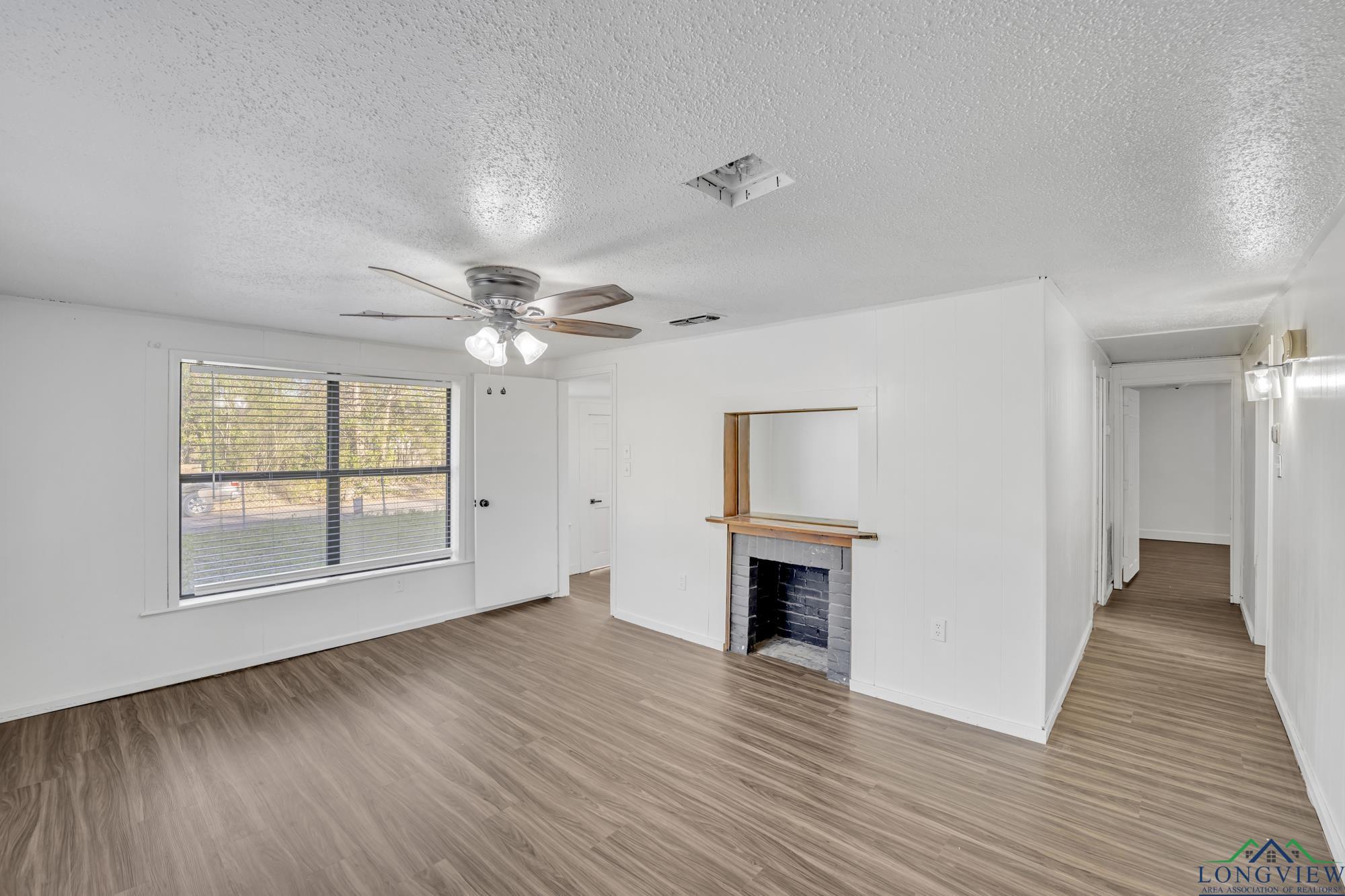 1005 N Rodeo St, Longview, Texas image 4
