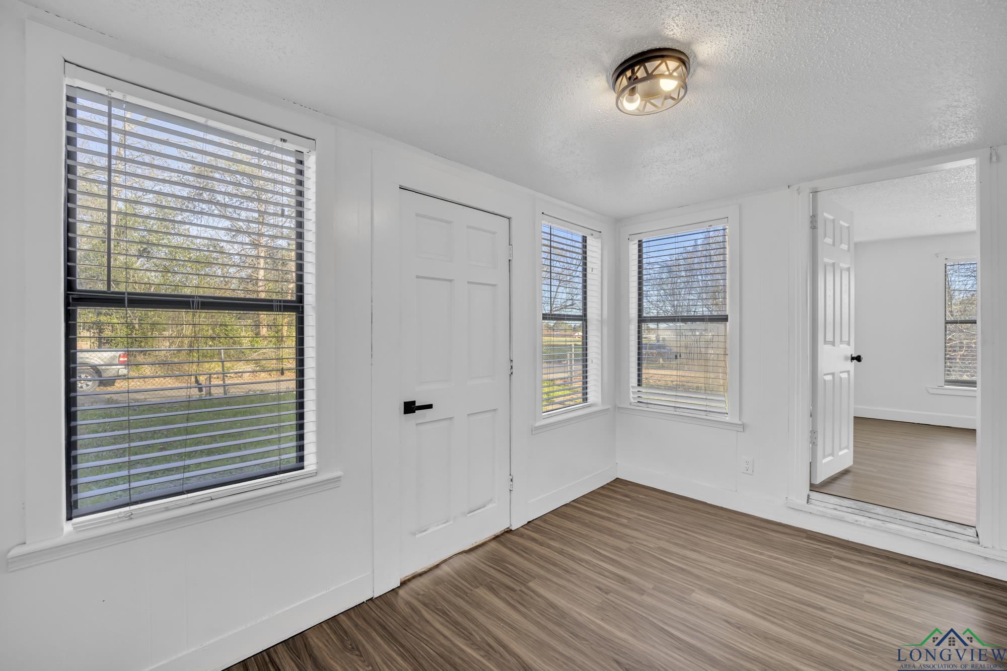 1005 N Rodeo St, Longview, Texas image 3