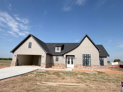 Homes For Sale - 16301 County Road 441<br/> Lindale, TX 75771