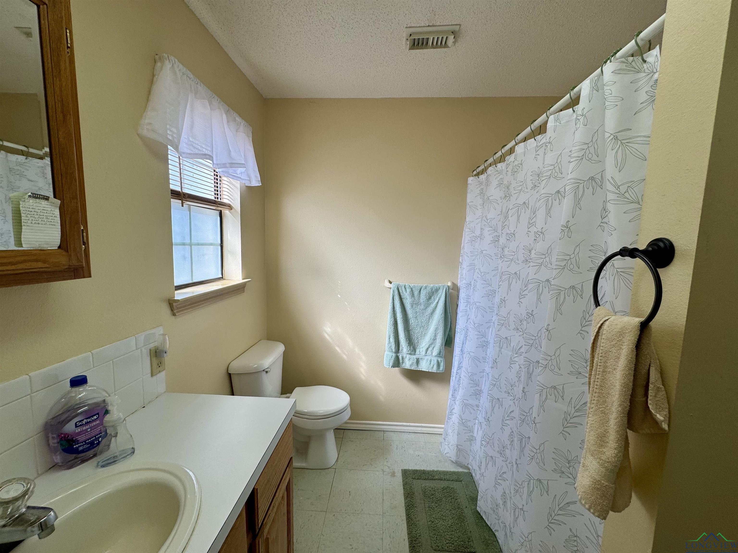 1686 N Cr 4131, Henderson, Texas image 13