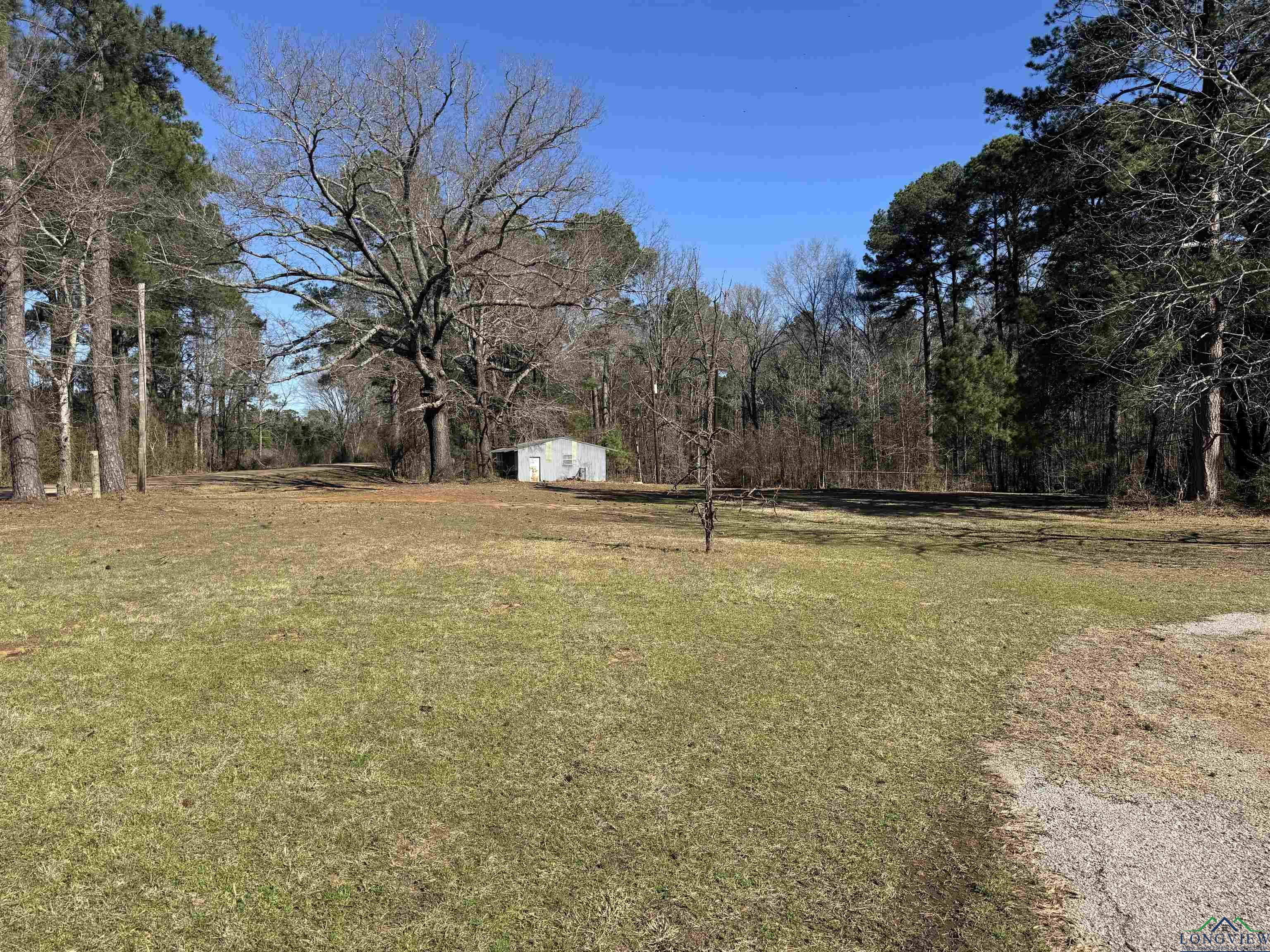 1686 N Cr 4131, Henderson, Texas image 24
