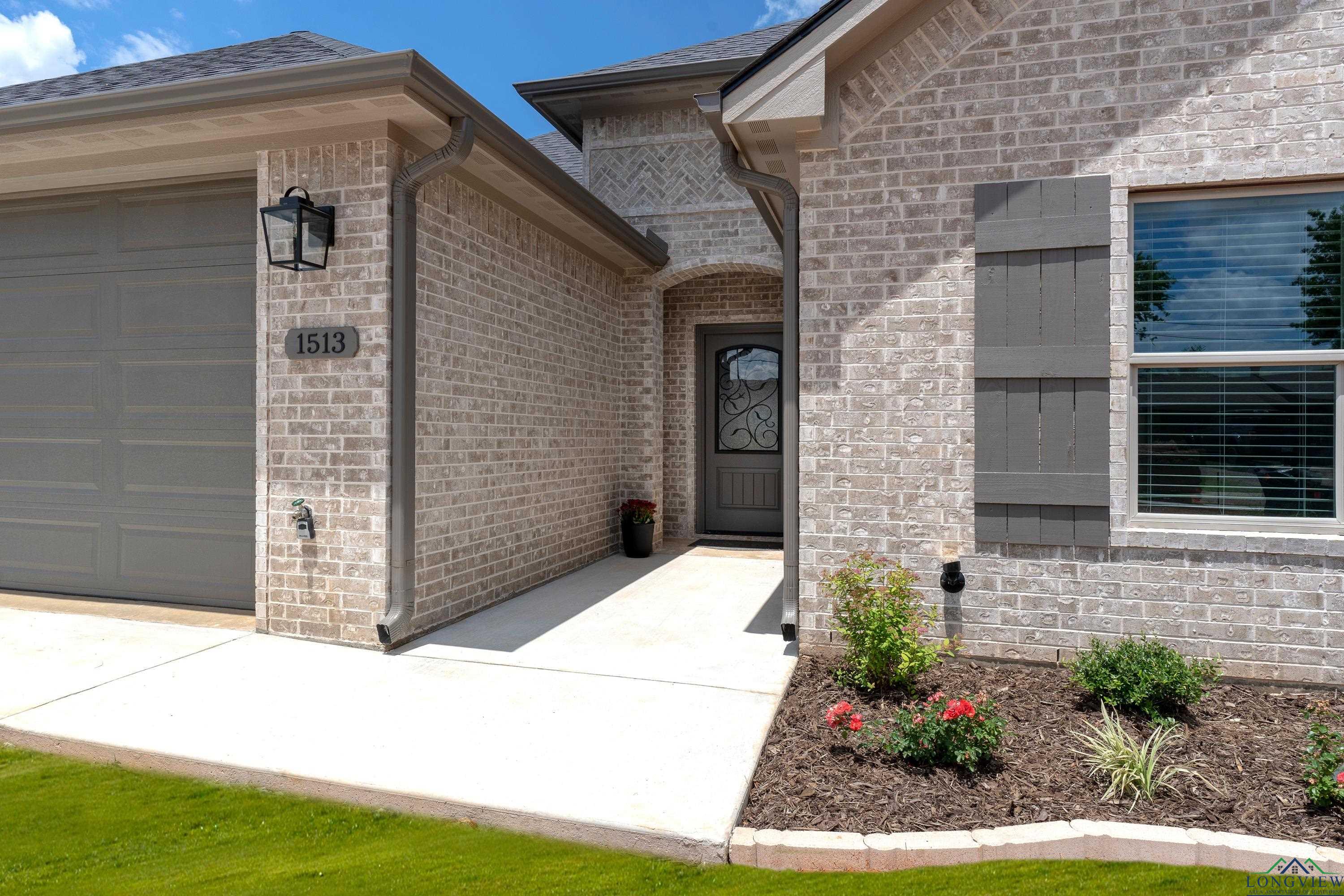 1513 Wellington Lane, Longview, Texas image 2