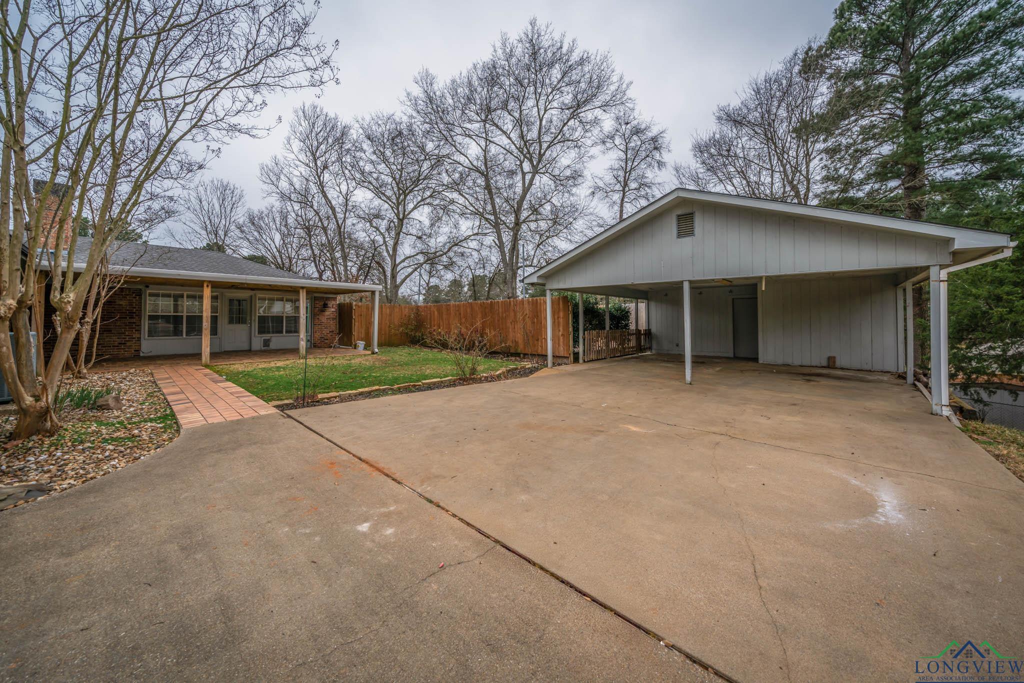 3729 Linda Kaye Dr, Longview, Texas image 3