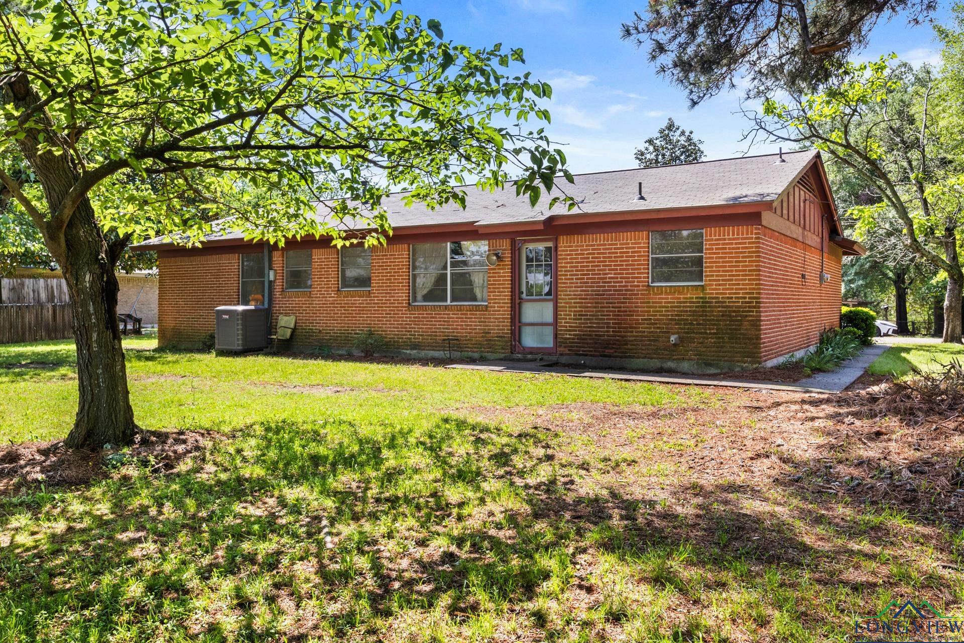 104 Hilltop Dr, Naples, Texas image 12