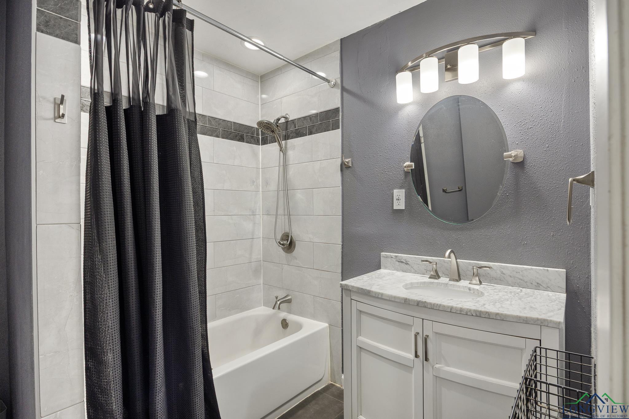 Longview, Texas 75605, United States, 3 Bedrooms Bedrooms, ,2 BathroomsBathrooms,Residential,Active,207941