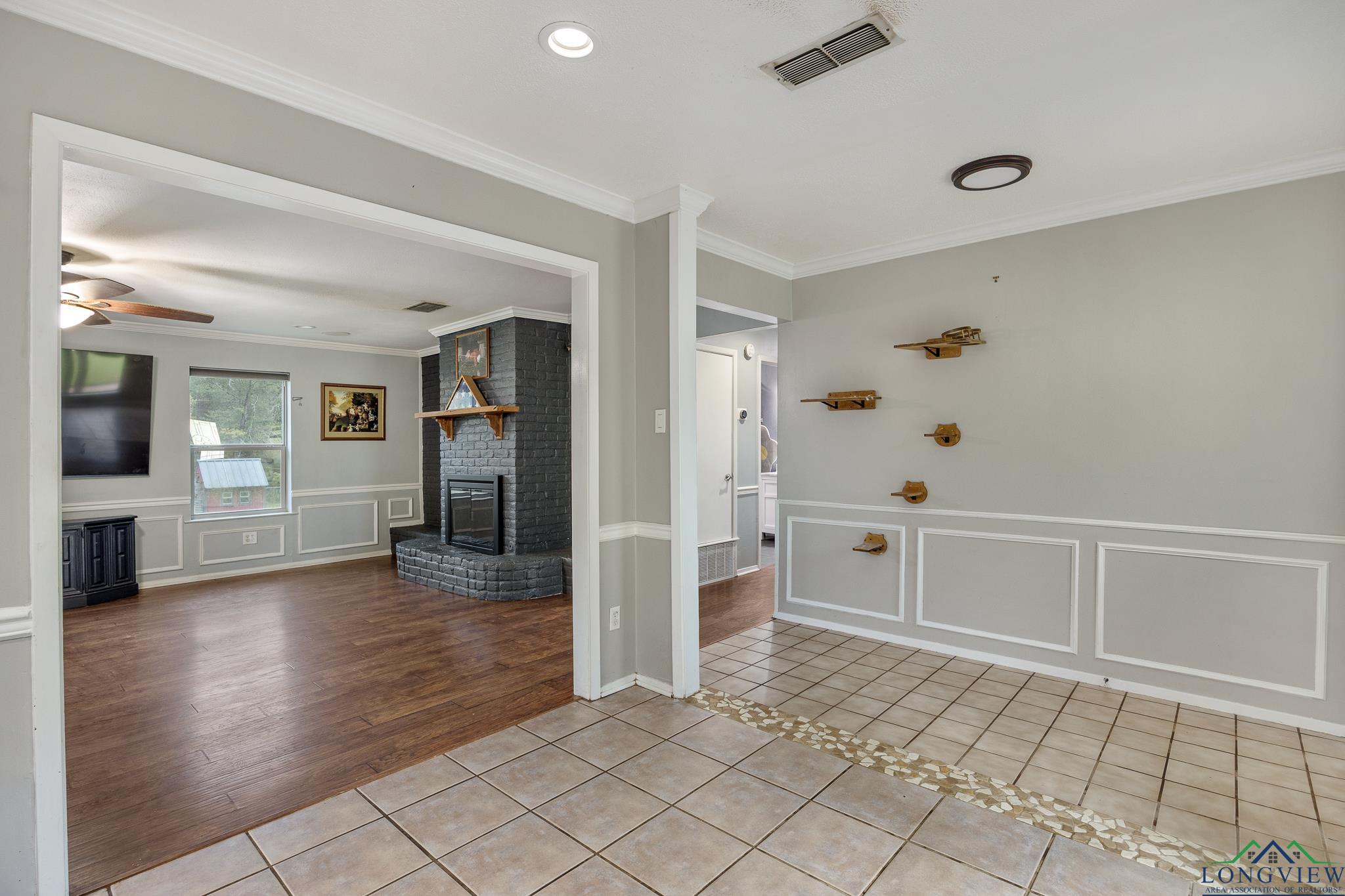 Longview, Texas 75605, United States, 3 Bedrooms Bedrooms, ,2 BathroomsBathrooms,Residential,Active,207941