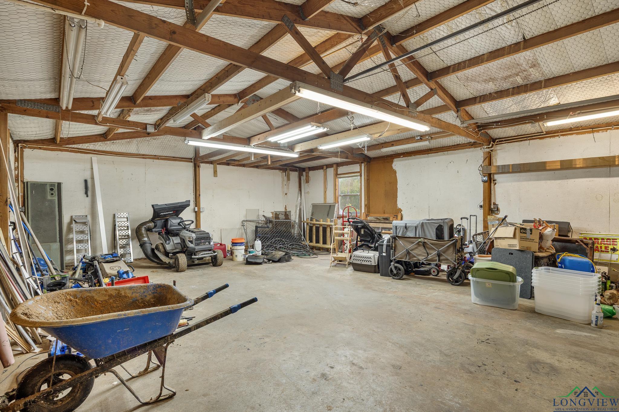 Longview, Texas 75605, United States, 3 Bedrooms Bedrooms, ,2 BathroomsBathrooms,Residential,Active,207941