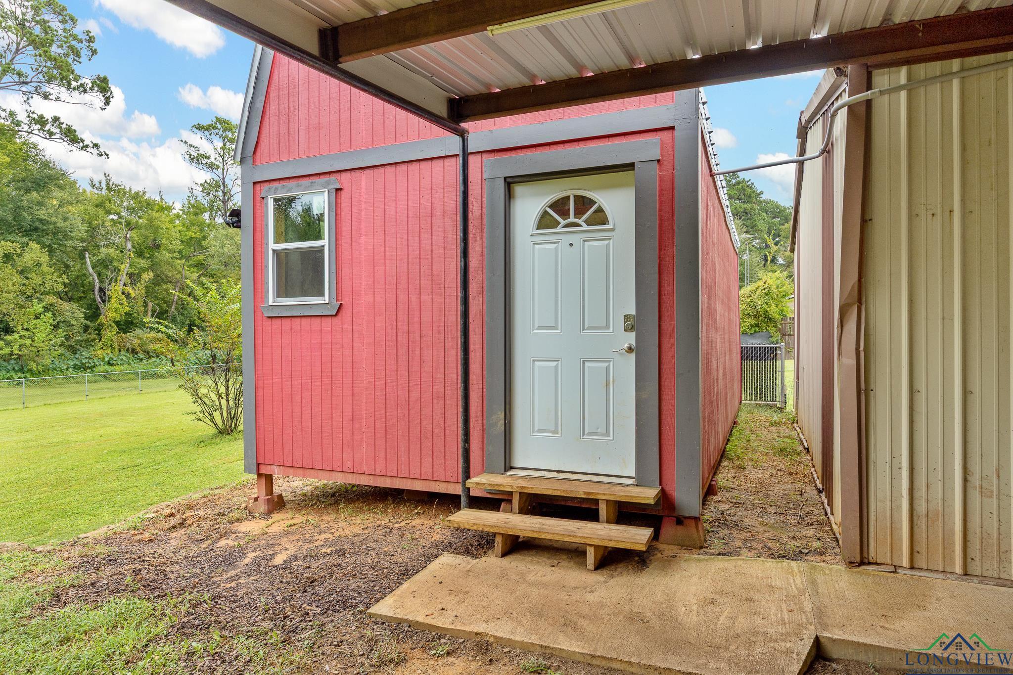 Longview, Texas 75605, United States, 3 Bedrooms Bedrooms, ,2 BathroomsBathrooms,Residential,Active,207941