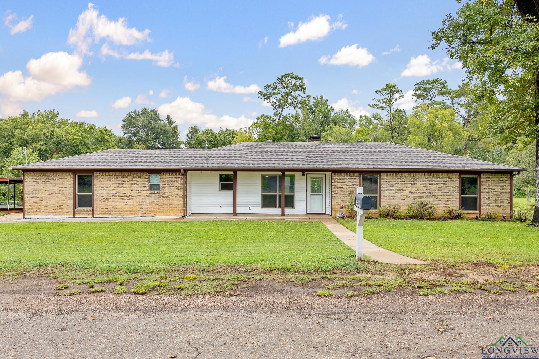 Longview, Texas 75605, United States, 3 Bedrooms Bedrooms, ,2 BathroomsBathrooms,Residential,Active,207941