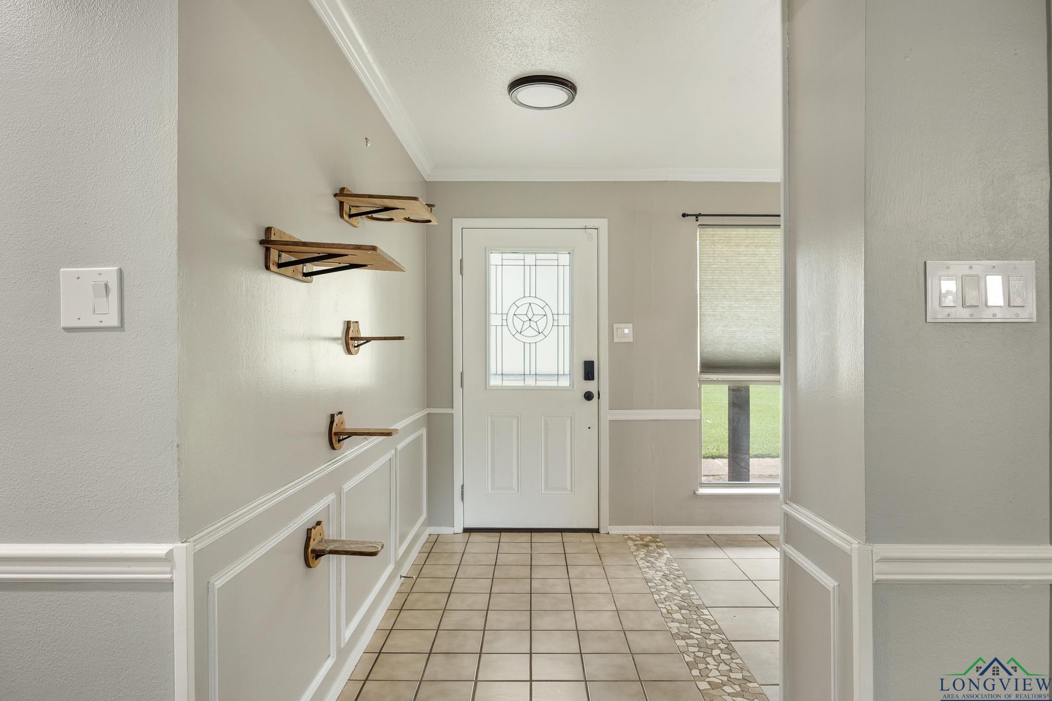 Longview, Texas 75605, United States, 3 Bedrooms Bedrooms, ,2 BathroomsBathrooms,Residential,Active,207941