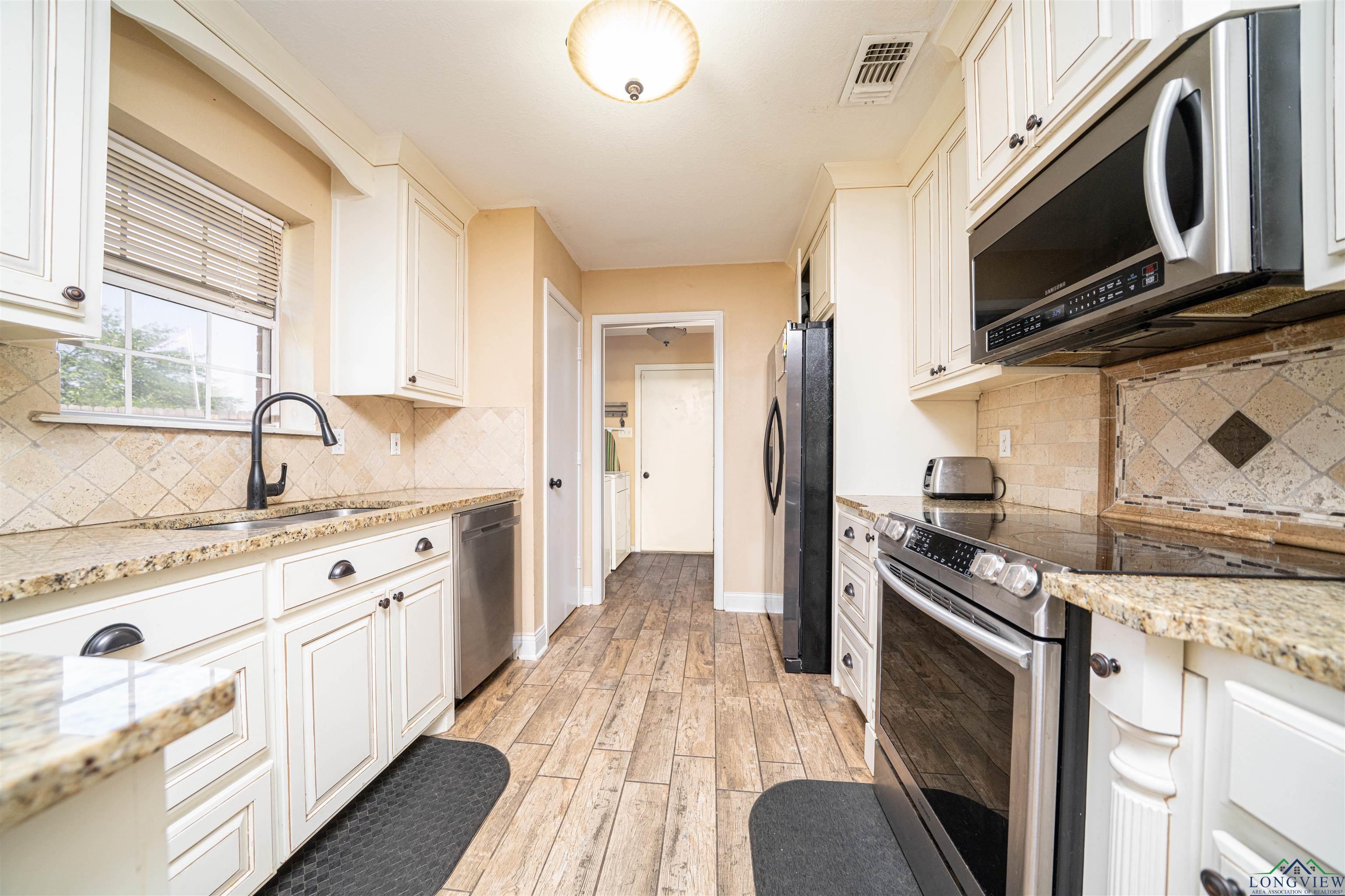 1505 Leach St, Kilgore, Texas image 15