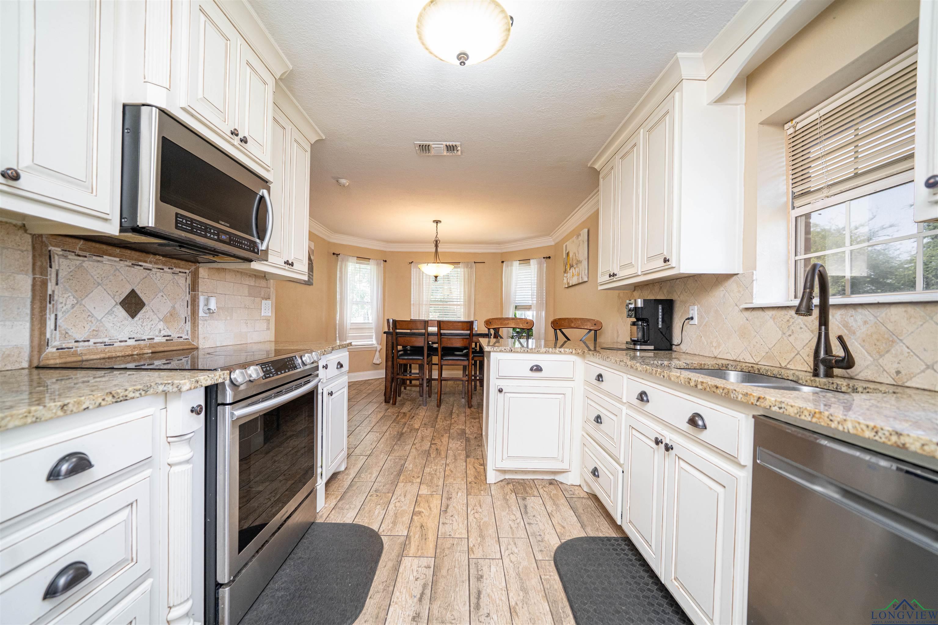 1505 Leach St, Kilgore, Texas image 3