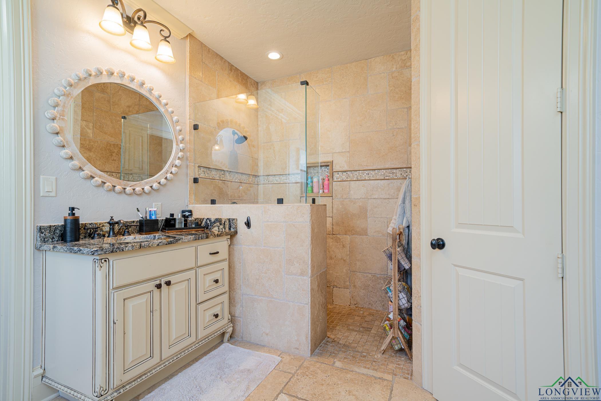 1701 Riviera Drive, Longview, Texas image 17