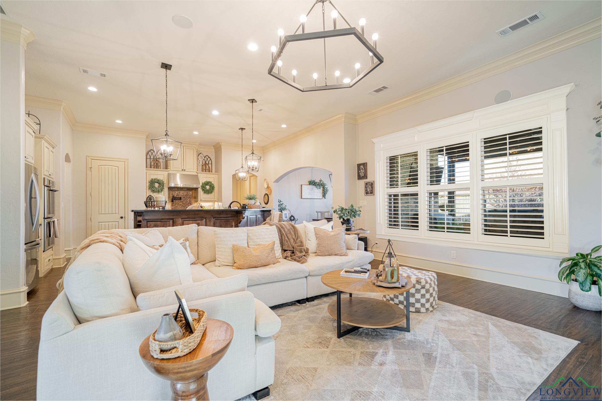 1701 Riviera Drive, Longview, Texas image 5