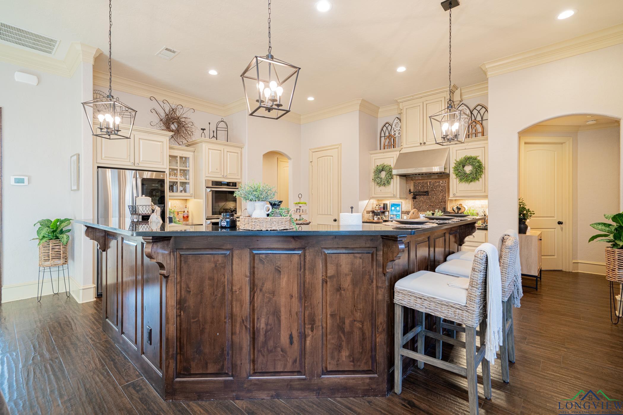 1701 Riviera Drive, Longview, Texas image 7