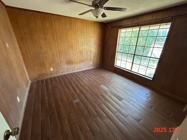 Frankston, Texas 75763, United States, 4 Bedrooms Bedrooms, ,3 BathroomsBathrooms,Residential,Active,254522