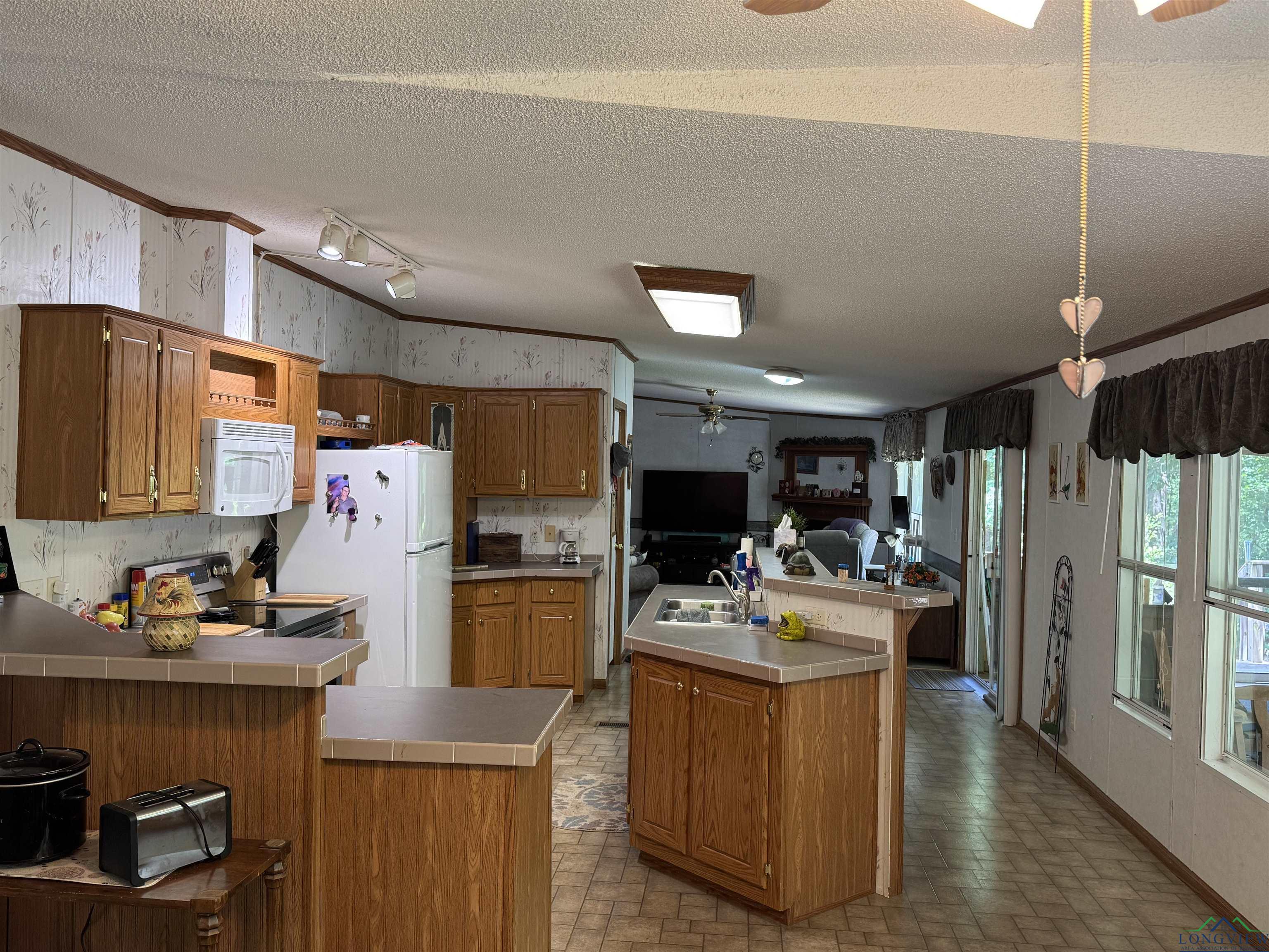 299 Pr 1128, Marshall, Texas image 7