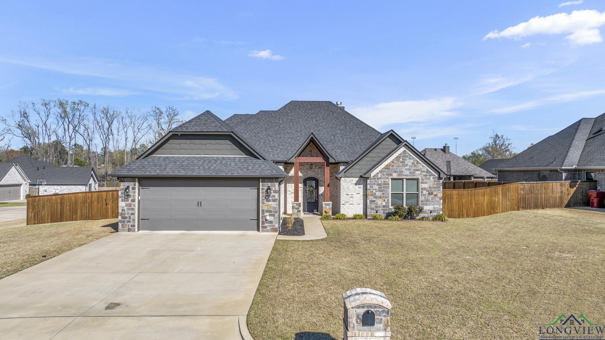 225 Saddle Brook Circle, Hallsville, Texas image 1