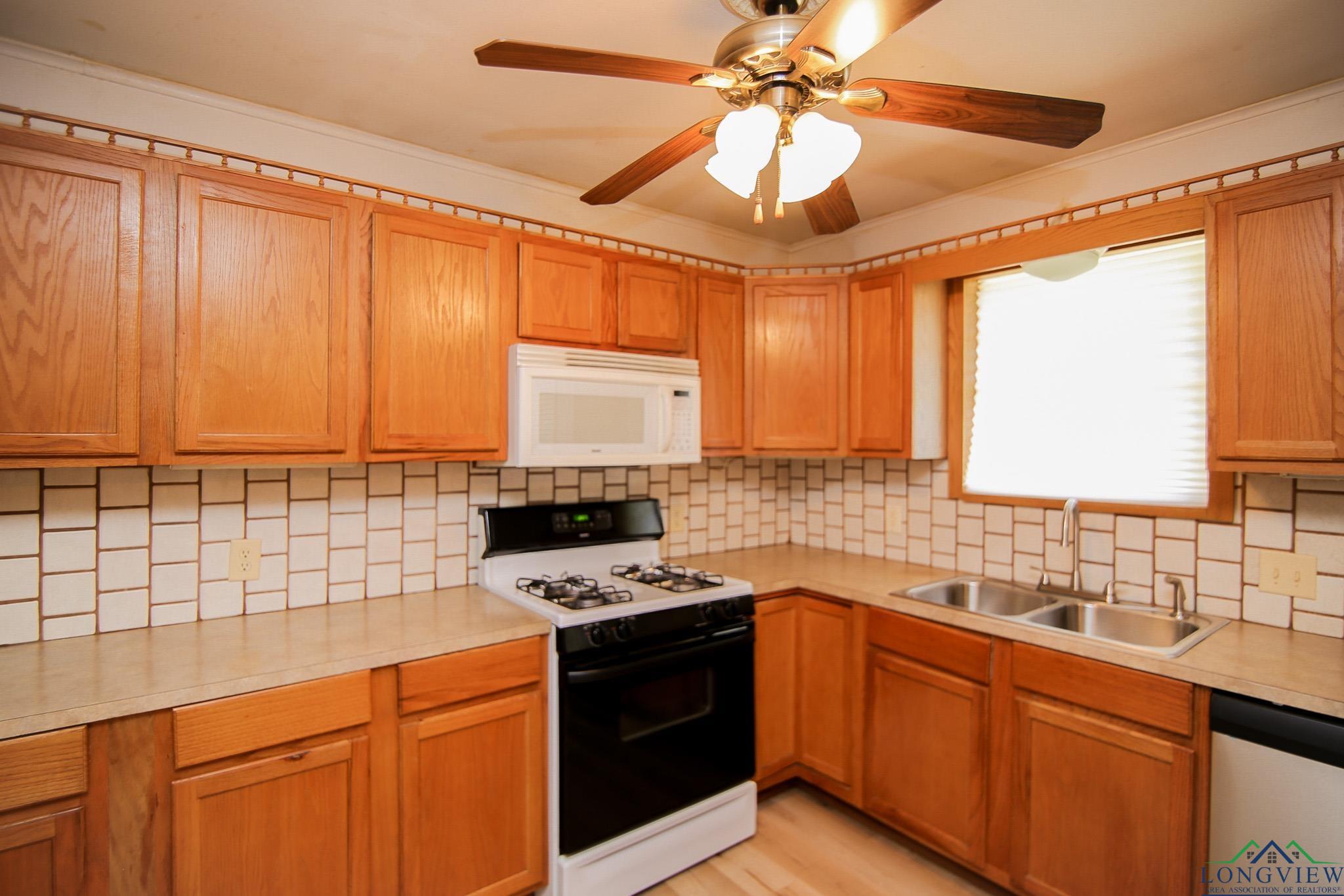 1010 Annette Dr, Longview, Texas image 7