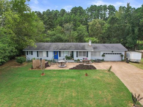 A home in Gilmer