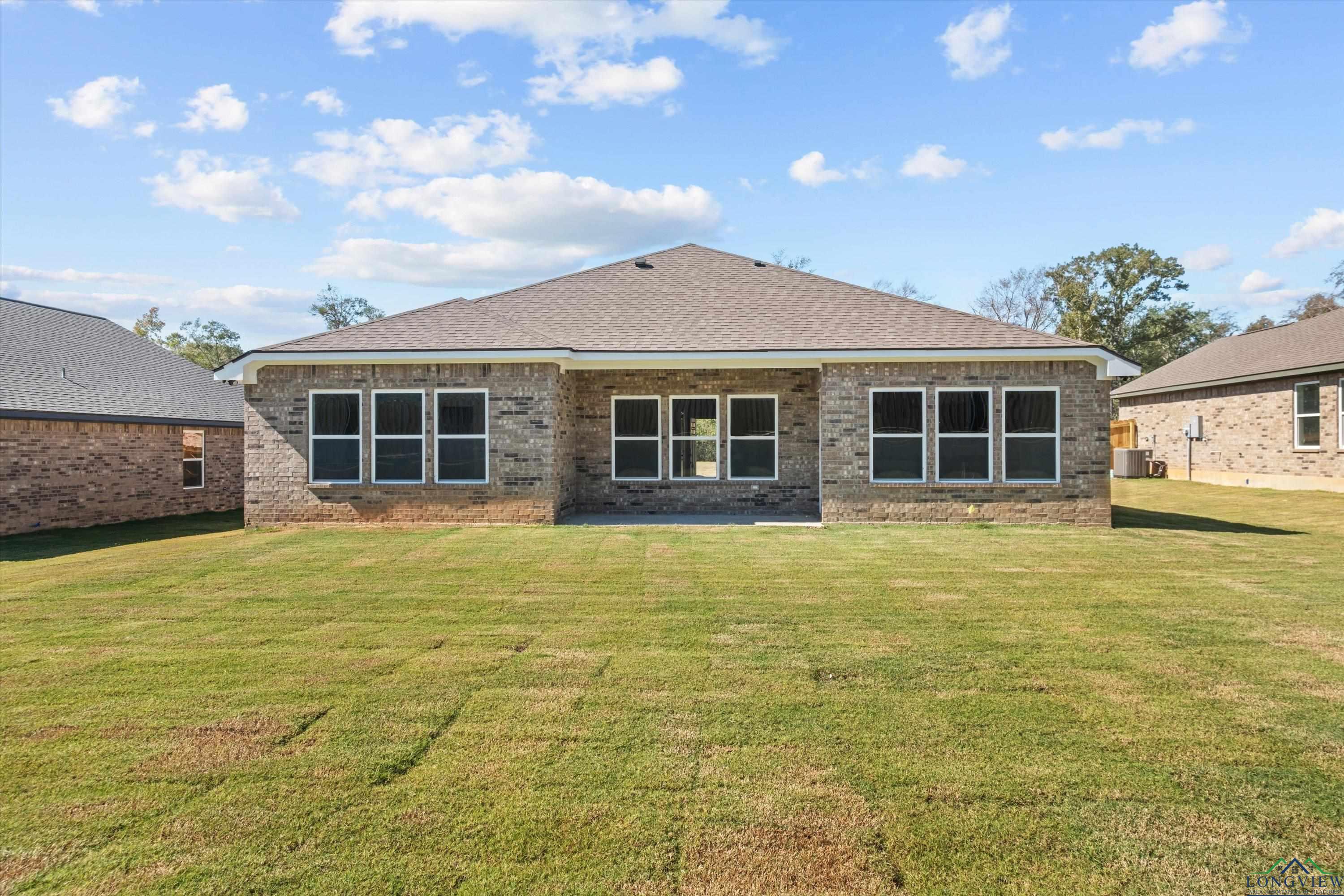 16317 Crossing Circle, Lindale, Texas image 4