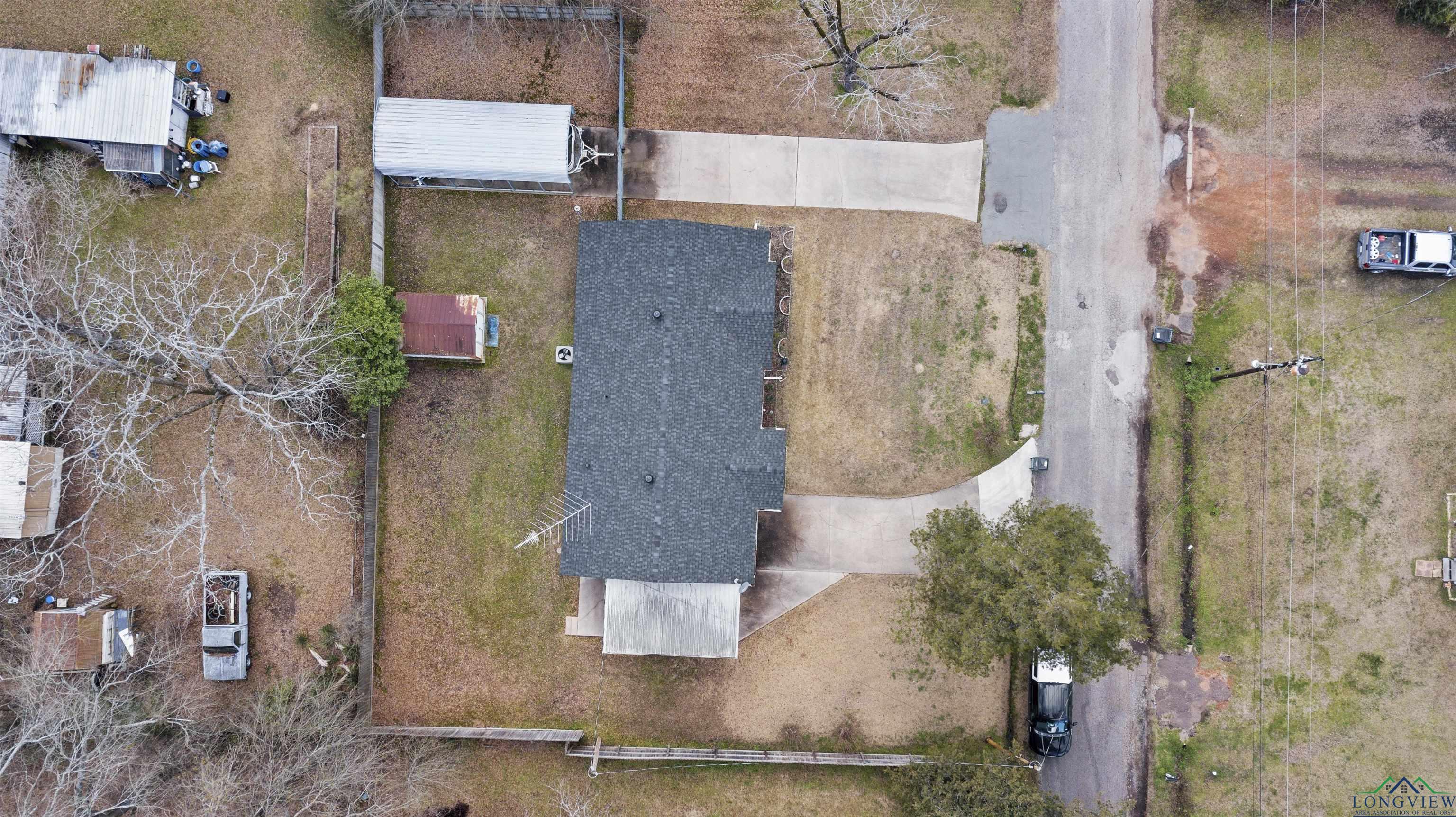308 E Williams St, Carthage, Texas image 5