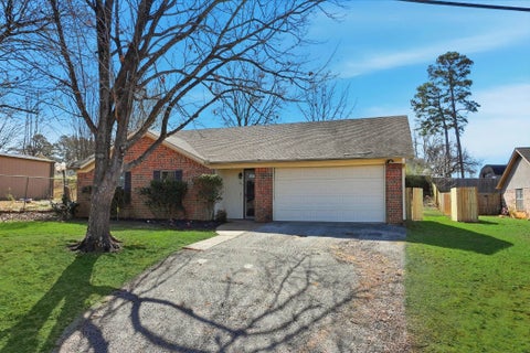 Homes For Rent - 107 Janet Kay Dr<br/> Longview, TX 75605