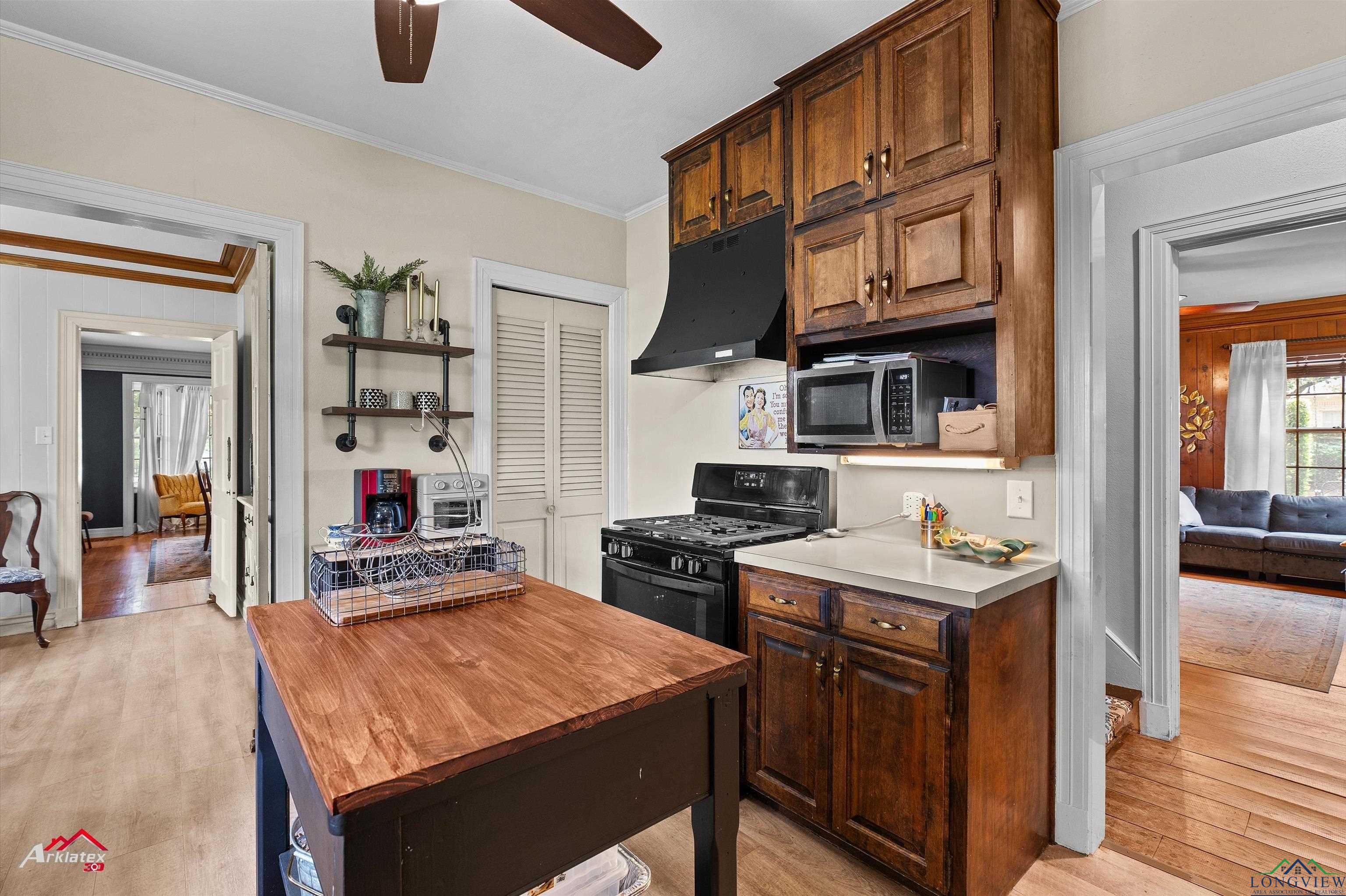 1010 S Main St, Henderson, Texas image 20