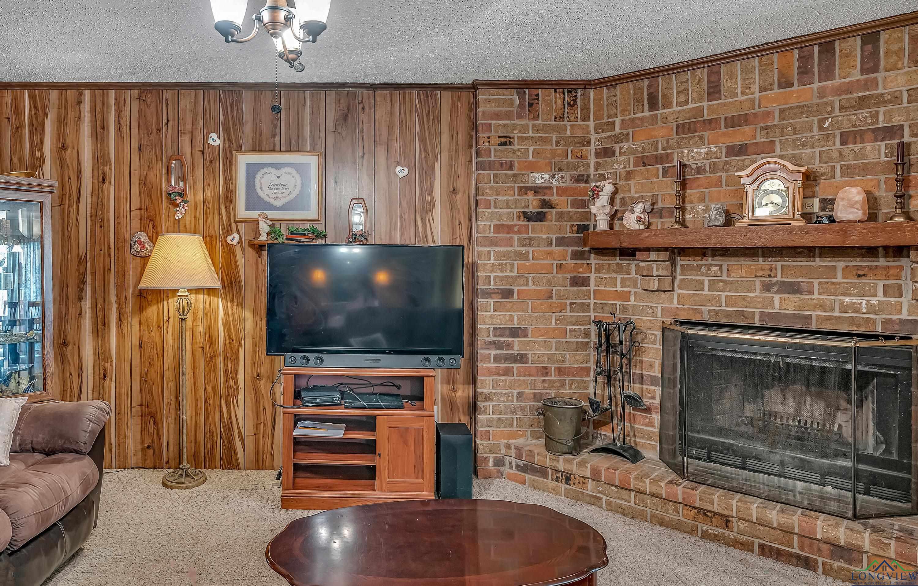 22 Melanie Court, Longview, Texas image 3