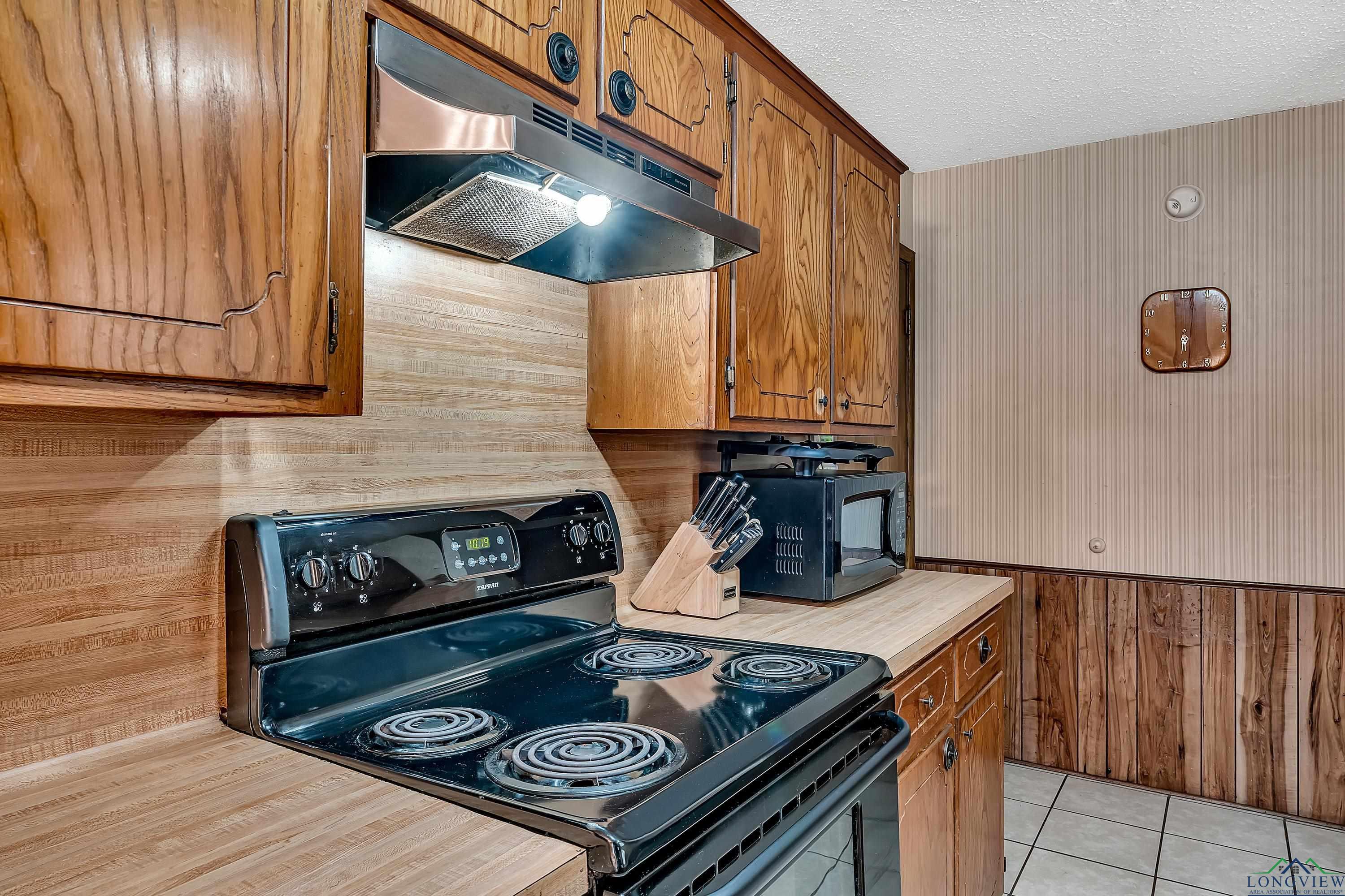 22 Melanie Court, Longview, Texas image 10