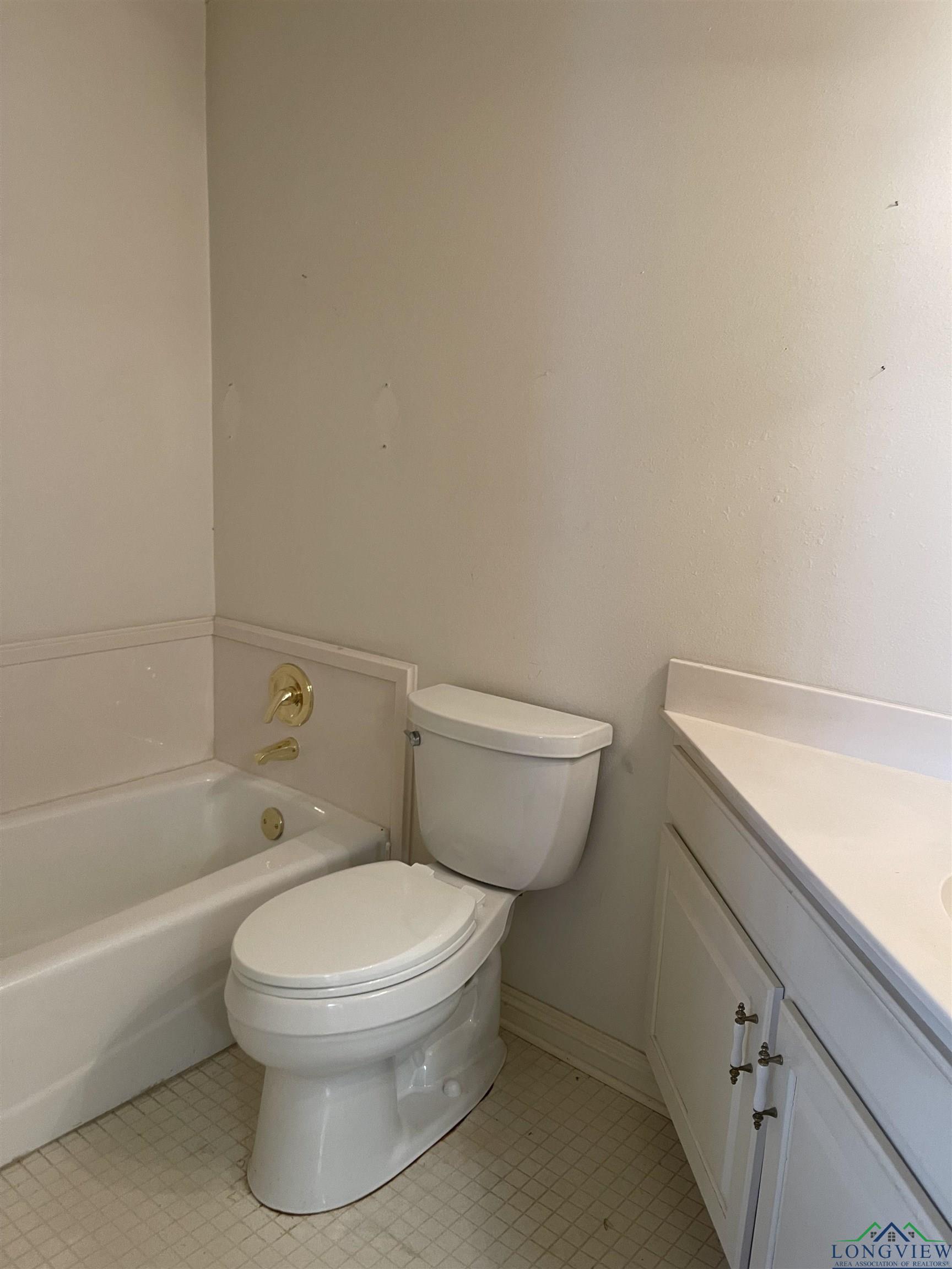 1404 Stonebriar Dr, Carthage, Texas image 11