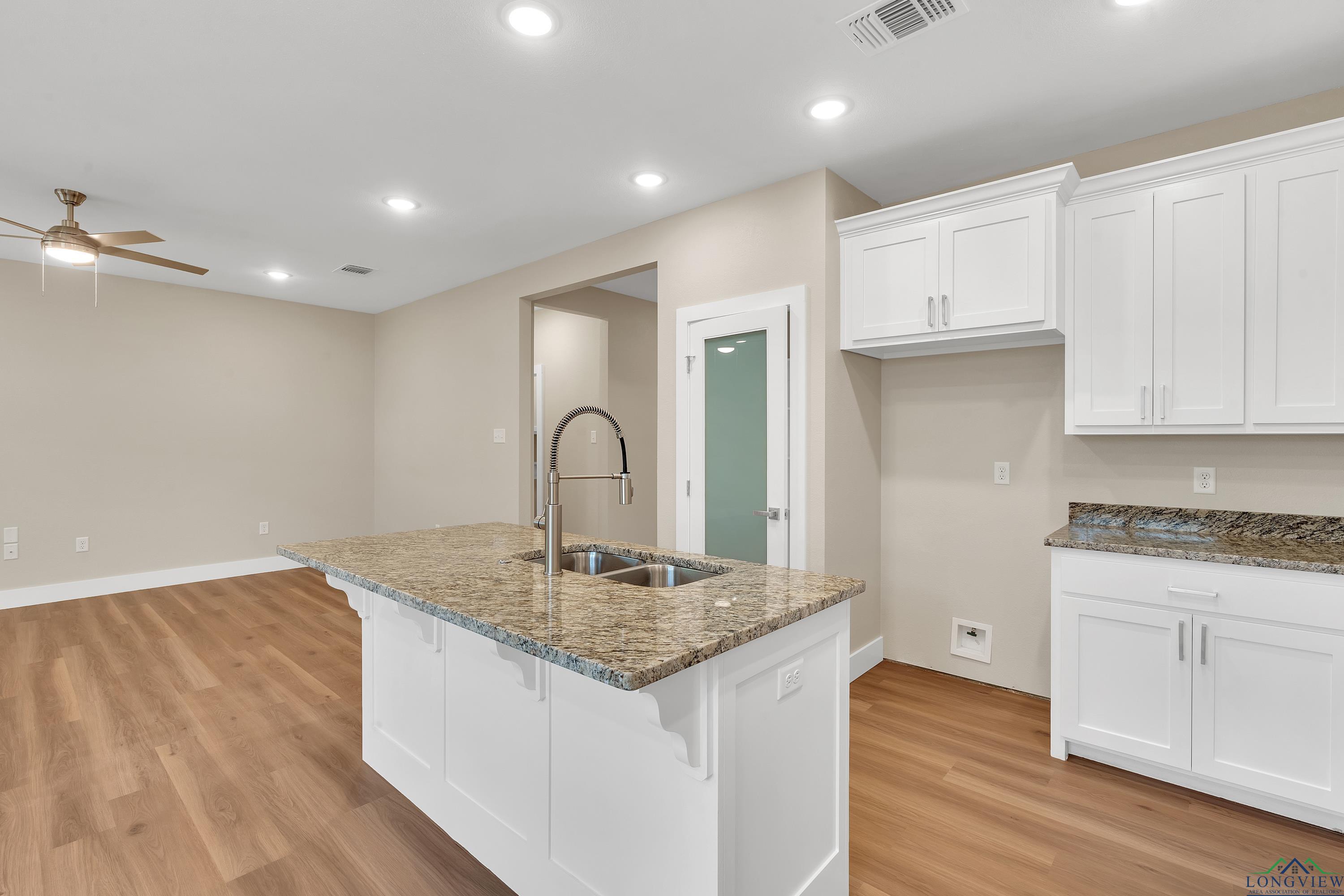 122 Mia Ln, Longview, Texas image 7