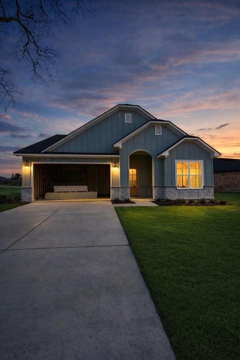 Homes For Sale - 3910 French Dr<br/> Gregg County, Longview, TX 75604