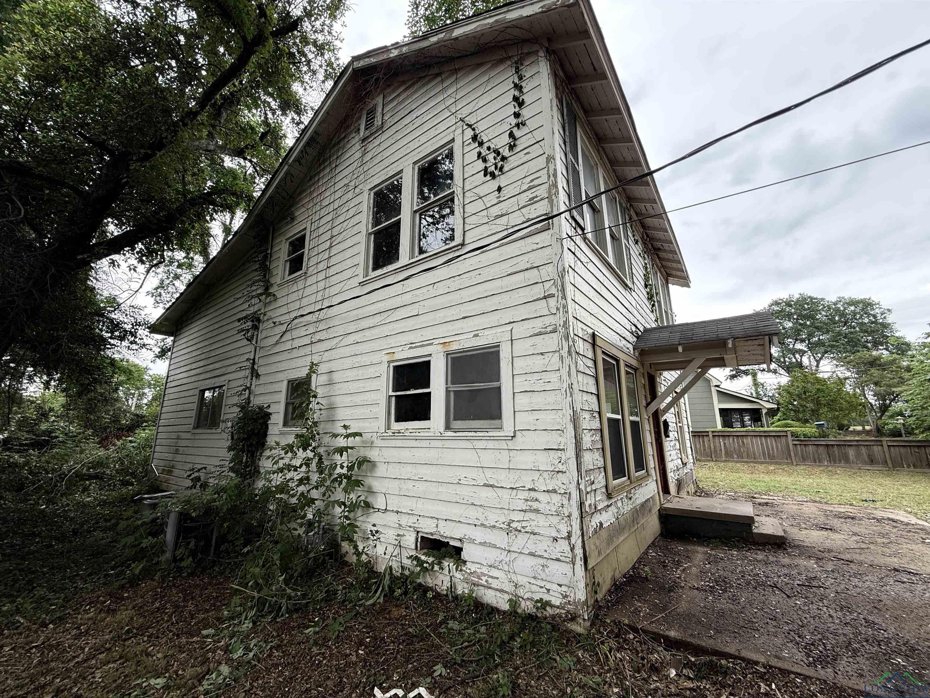 207 Watson St, Henderson, Texas image 6