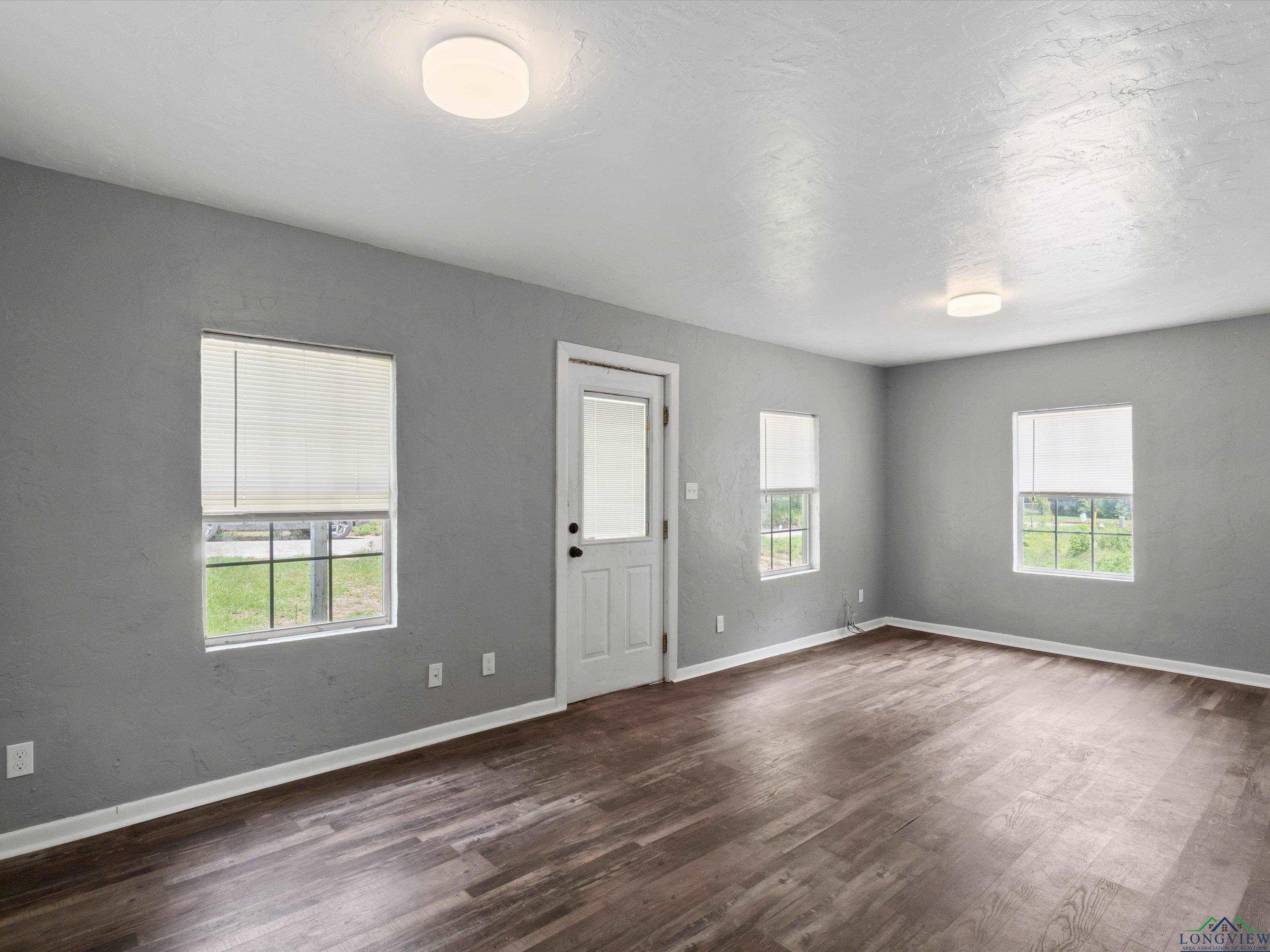 509 Clark St, Gilmer, Texas image 7