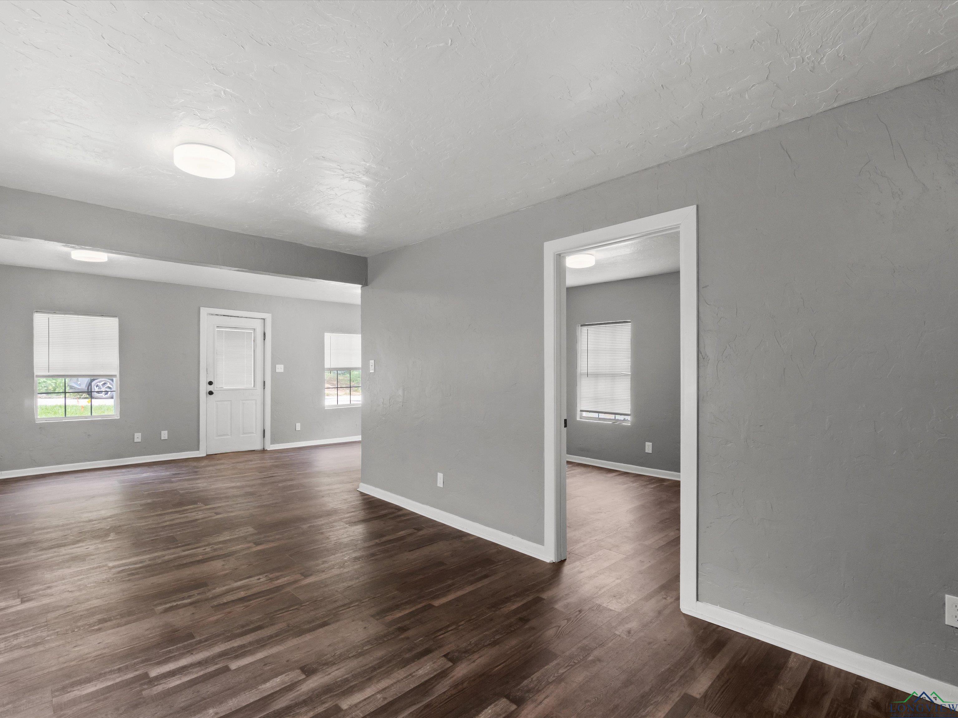 509 Clark St, Gilmer, Texas image 11