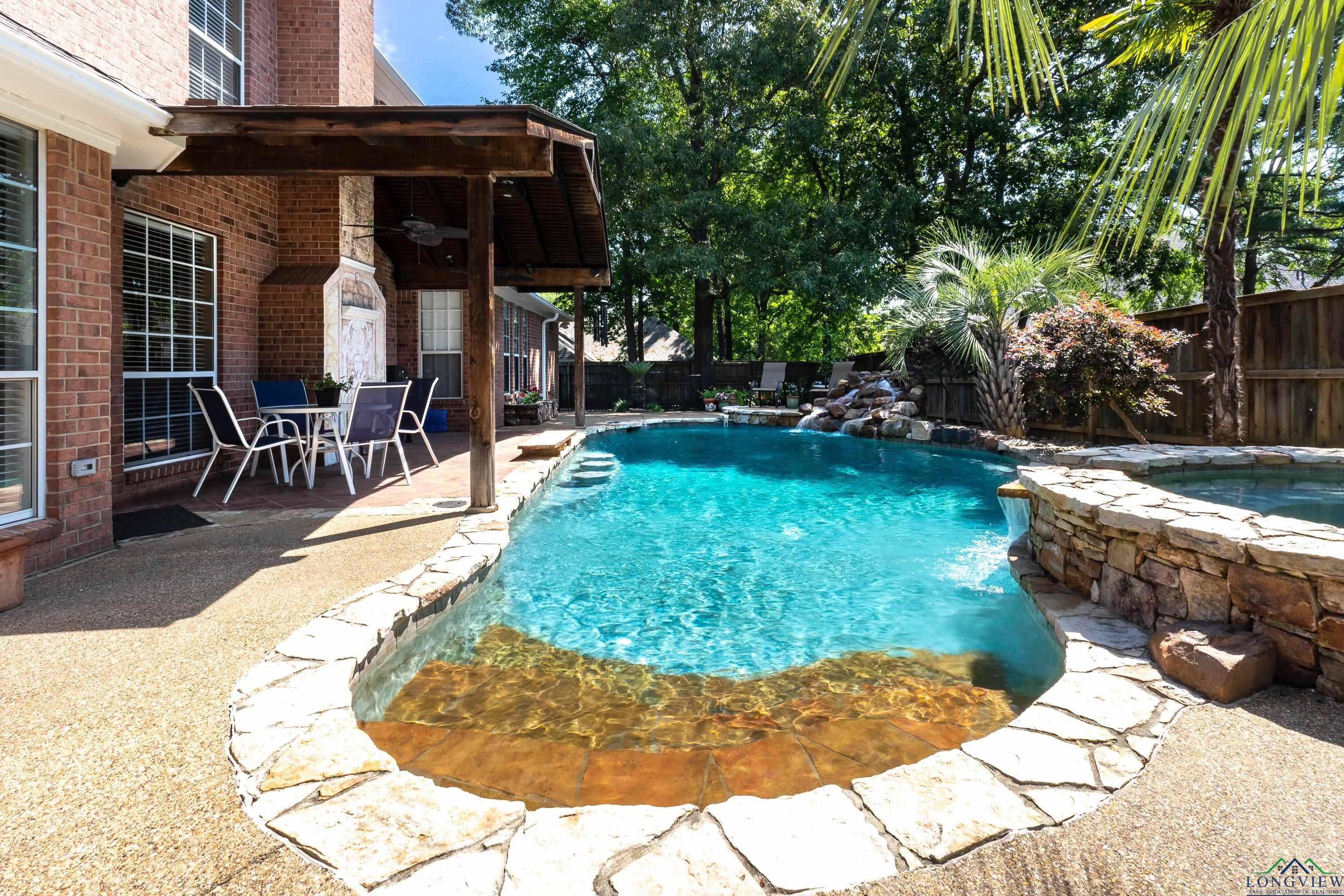 1014 Lovers Lane, Longview, Texas image 42
