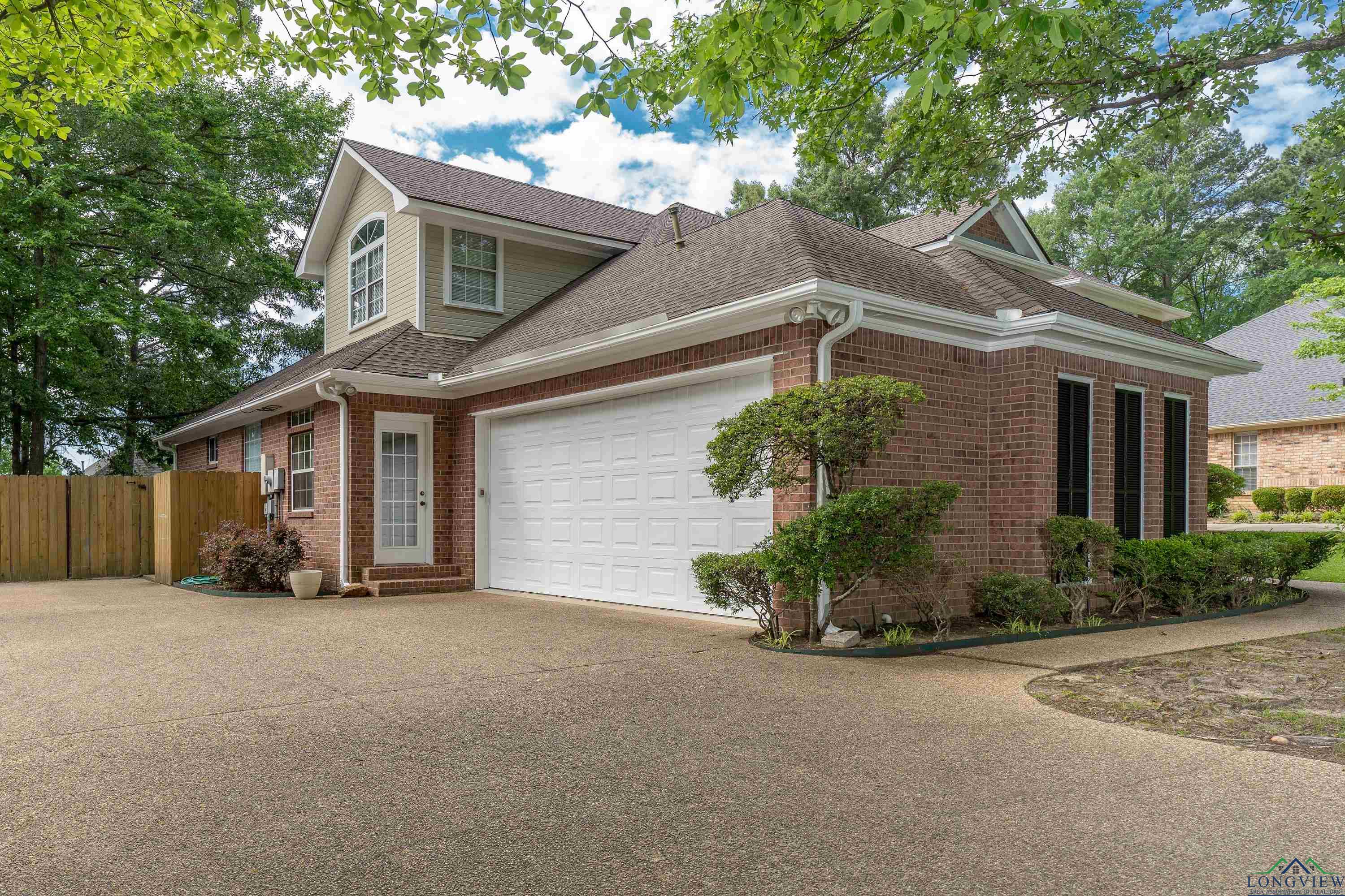 1014 Lovers Lane, Longview, Texas image 2