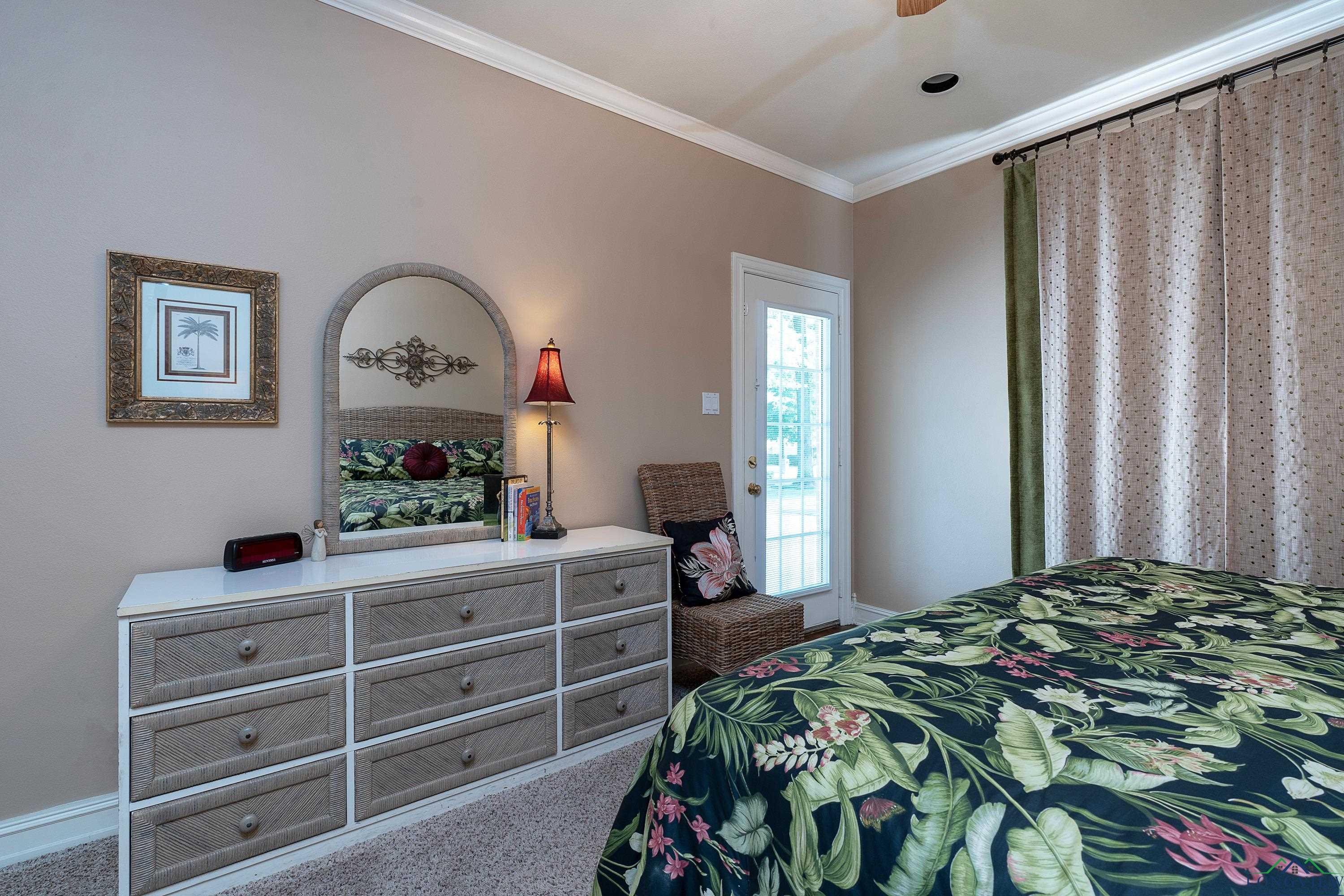 1014 Lovers Lane, Longview, Texas image 29